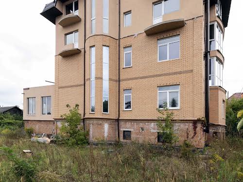 коммерческая по адресу Патріарха Володимира Романюка ул. (Жовтнева), 26