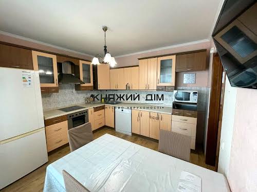 квартира за адресою Драгоманова вул., 8-А