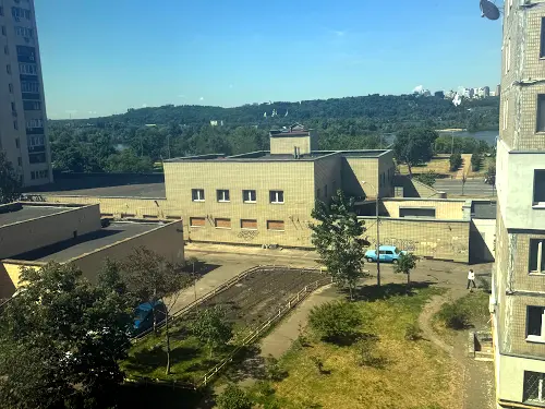 квартира за адресою Дніпровська набережна вул., 11