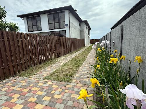 будинок за адресою Басейна