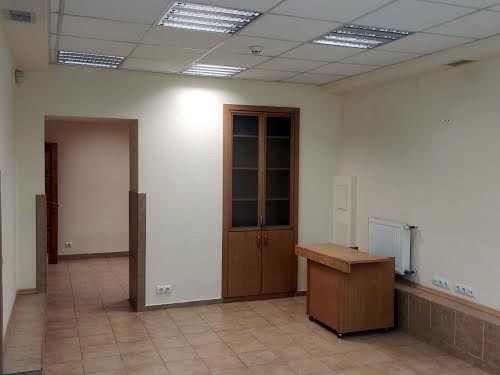 комерційна за адресою Митрополита Василя Липківського вул. (Урицького), 40