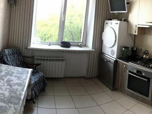 квартира за адресою Івана Світличного вул. (Петровського), 4-А