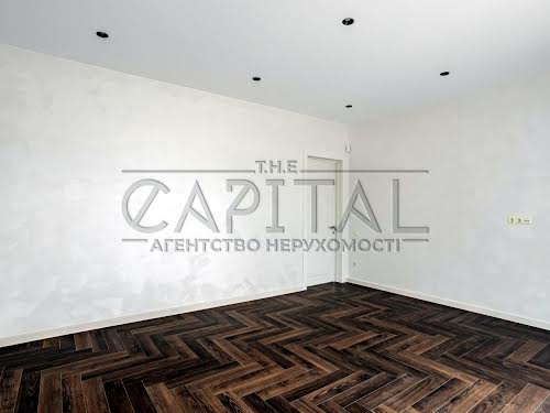 будинок за адресою с. Ходосівка, Квітнева вул., 1