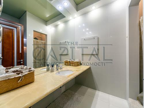 будинок за адресою курортна 9, 16