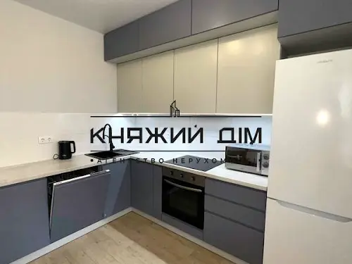 квартира по адресу Ревуцкого ул., 40-В