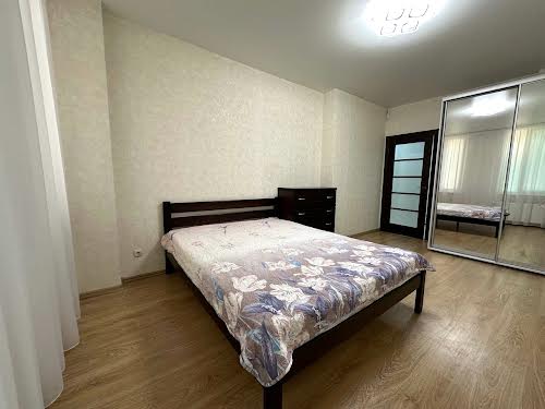 квартира за адресою Регенераторна вул., 4
