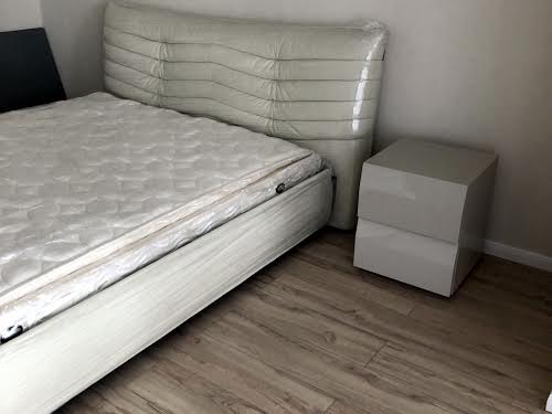 квартира за адресою Київ, Лейпцизька вул., 13а