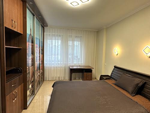 квартира за адресою Миколи Бажана просп., 12