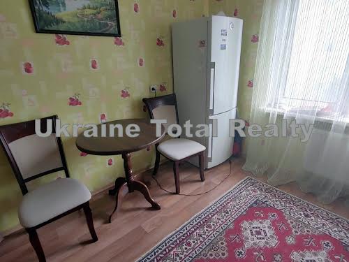 квартира за адресою Милославська вул., 16