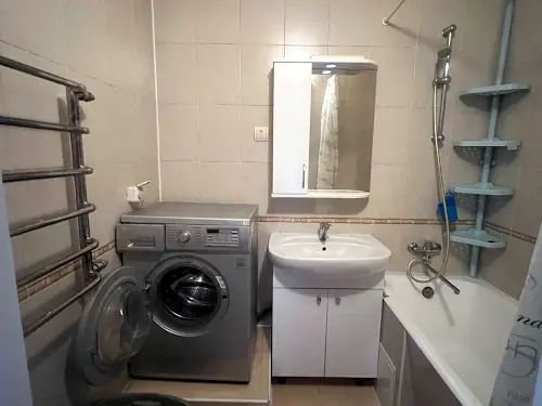 квартира за адресою Леся Курбаса просп., 18