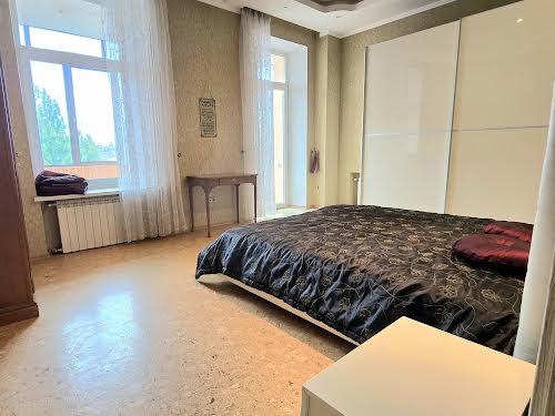 квартира за адресою Михайлівська вул., 24б 