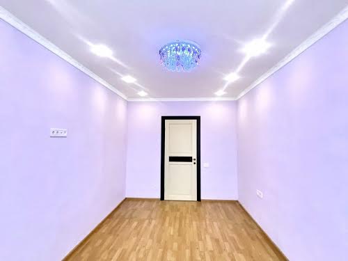 квартира за адресою Патріарха Мстислава Скрипника вул., 48-А