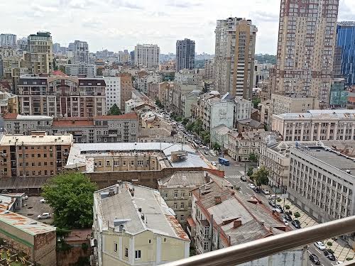 квартира за адресою Тараса Шевченка бульв., 33-Б