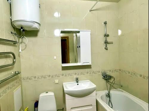 квартира за адресою Анни Ахматової вул., 35