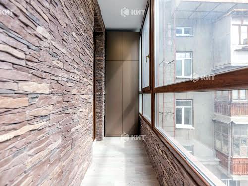 квартира за адресою Конституції пл., 20
