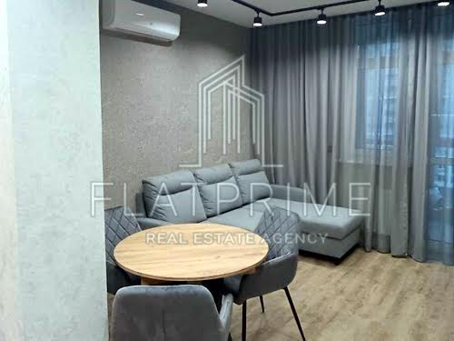квартира по адресу Ревуцкого ул., 40-Б