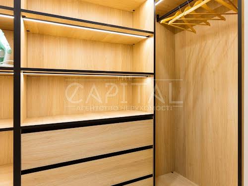 квартира за адресою Салютна вул., 2