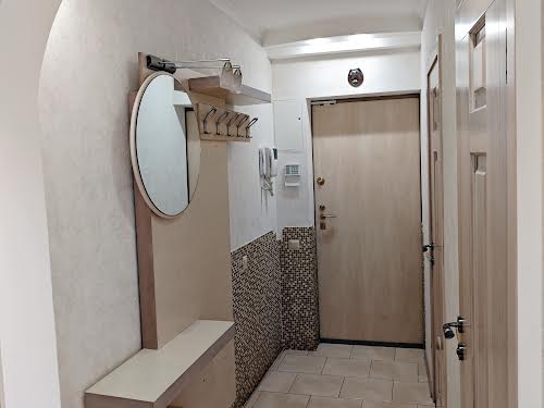 квартира за адресою Дніпровська набережна вул., 7-А