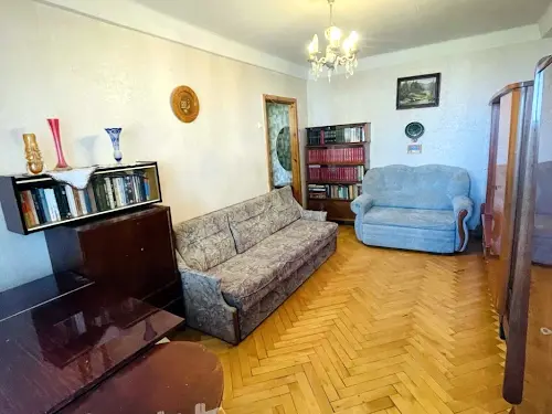квартира за адресою Нагірна, 12