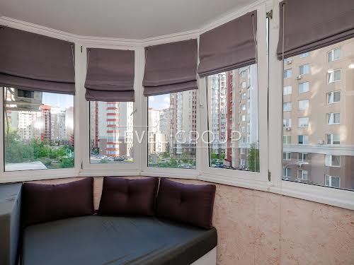 квартира по адресу Василия Симоненко ул., 5