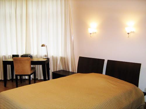 квартира за адресою Обсерваторна вул., 7