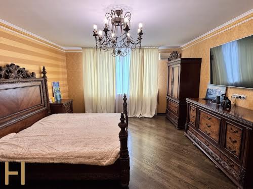 квартира за адресою Срібнокільська вул., 22
