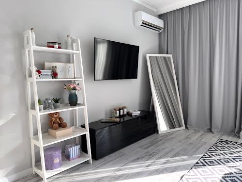 квартира за адресою Регенераторна вул., 4 к17
