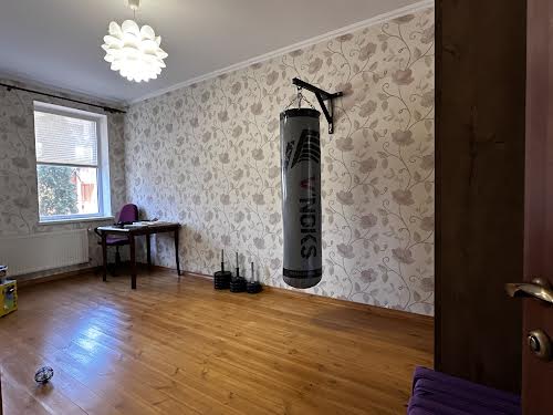 будинок за адресою Юрія Чабаха вул., 16