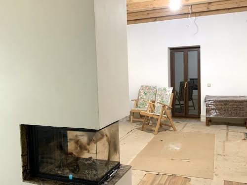 будинок за адресою с. Великі Дмитровичі, лісова