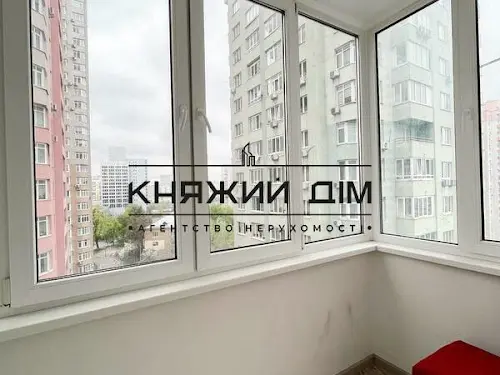 квартира за адресою Феодосійська вул., 3-В
