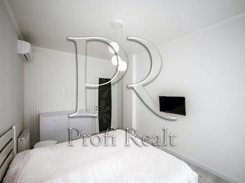 квартира за адресою Регенераторна вул., 4 к1-7