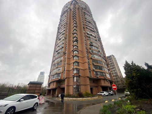 квартира за адресою Панаса Мирного вул., 28-А