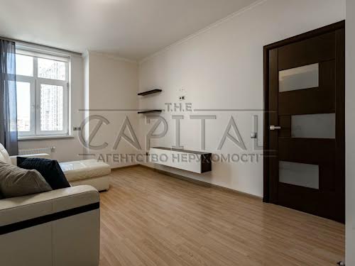 квартира за адресою Анни Ахматової вул., 22