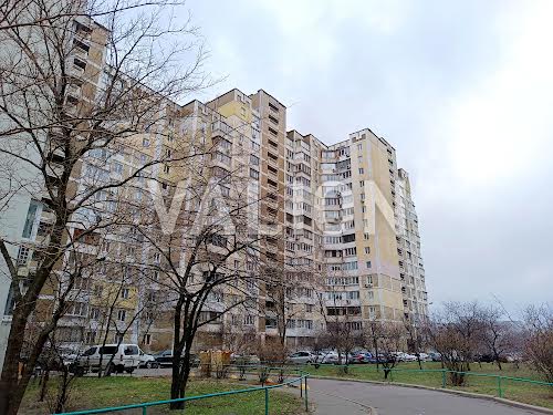 квартира по адресу Ахматовой Анны ул., 6