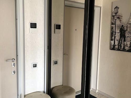 квартира по адресу Ревуцкого ул., 9