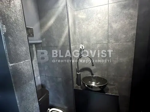 квартира по адресу Леси Украинки бульв., 3