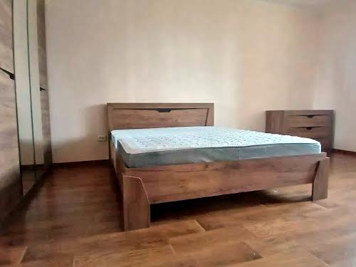 квартира за адресою Ревуцького вул., 54