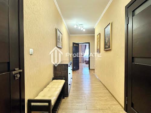 квартира за адресою Бориспільська вул., 4