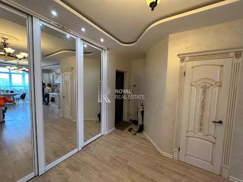квартира за адресою Дегтярівська вул., 25а к1