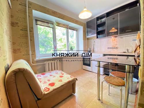 квартира за адресою Солом'янська вул., 18-А