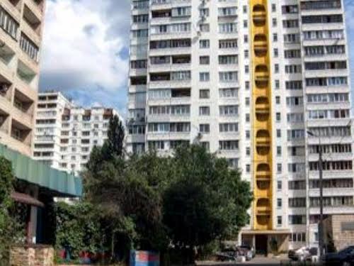 квартира за адресою Олександра Довженка вул., 16-А