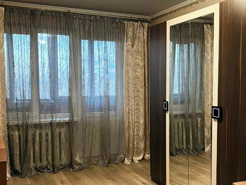 квартира за адресою Мілютенка вул., 44