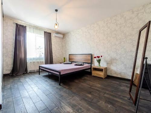 будинок за адресою с. Гатне, Трояндова вул., 23