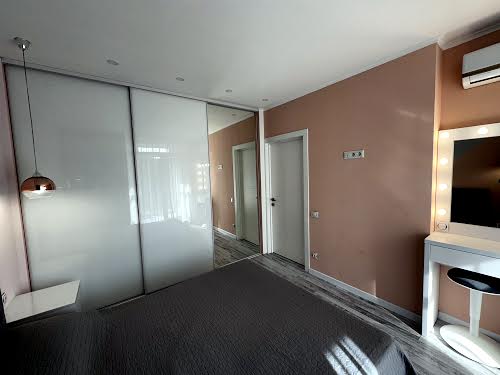 квартира за адресою Регенераторна вул., 4 к17