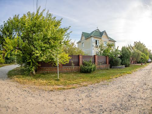 дом по адресу с. Иванков, вул. Бориспільська