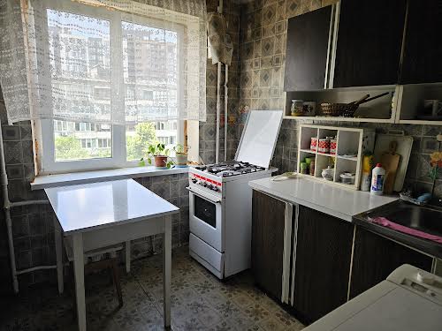 квартира за адресою Митрополита Василя Липківського вул. (Урицького), 11