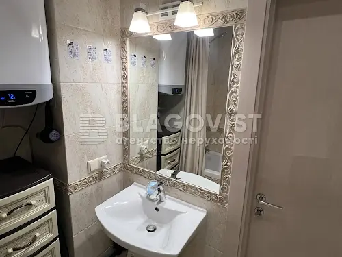 квартира за адресою Левітана вул., 3