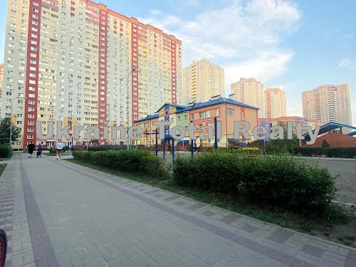 квартира по адресу Бориса Гмыри ул., 12-Б