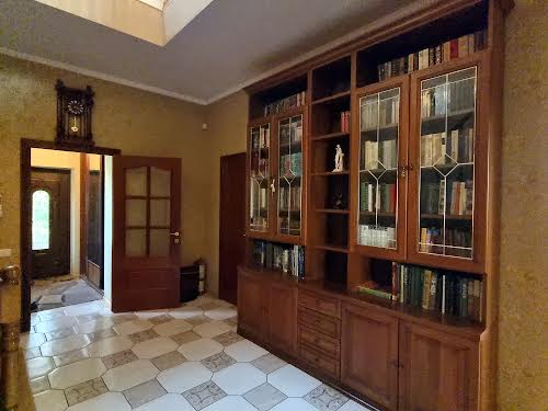 будинок за адресою с. Петропавлівська борщагівка, Княгині Ольги вул.