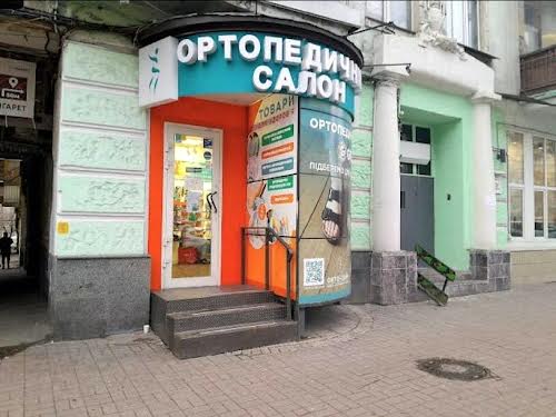 комерційна за адресою Саксаганського вул., 131-А